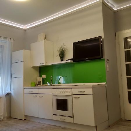 Anna Apartmanok Pécs Buitenkant foto