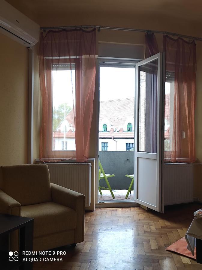 Anna Apartmanok Pécs Buitenkant foto
